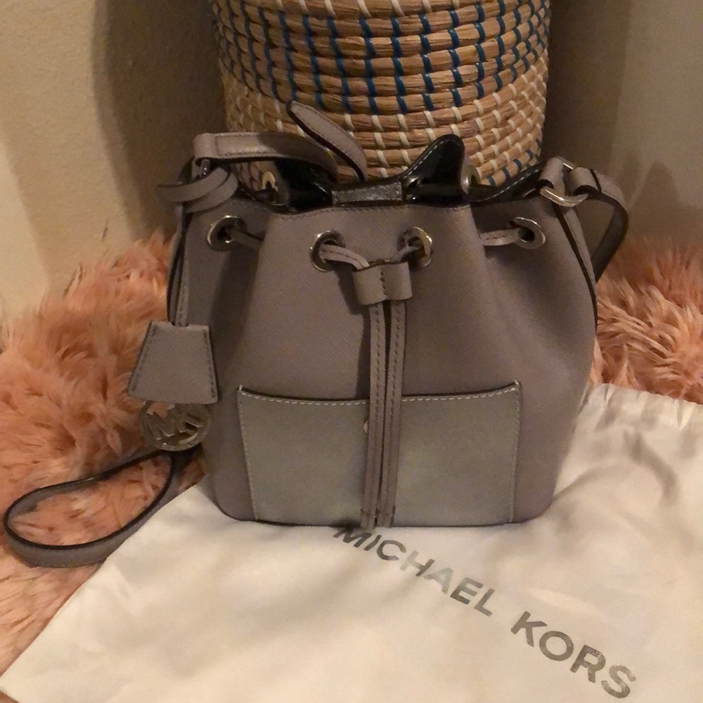 Micheal kors purse